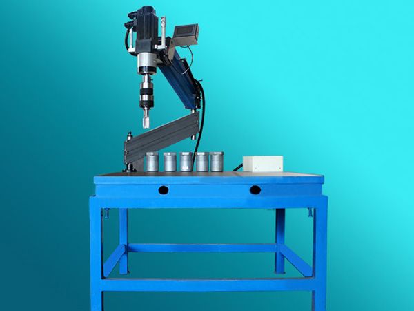 電動(dòng)攻絲機(jī)優(yōu)點(diǎn)